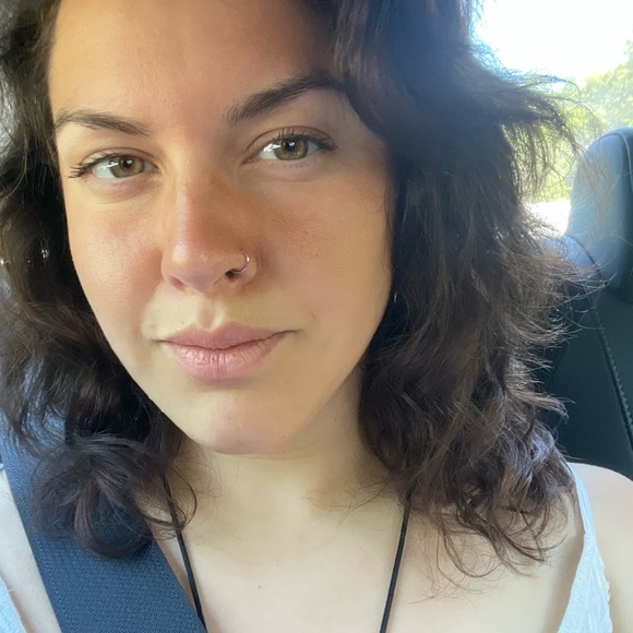 Meet your Posher, Oceanna - Picture 3 of 5